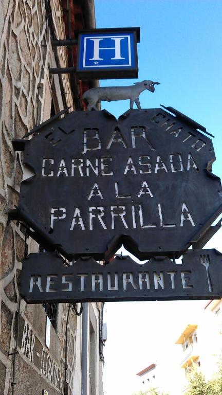 Hostal Restaurante El Chato El Barraco Exteriör bild