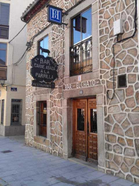 Hostal Restaurante El Chato El Barraco Exteriör bild